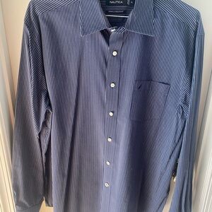 Men’s XL Nautica Long Sleeve Button Down Shirt
